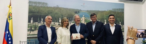 Visita del Embajador de Francia en Venezuela, Emmanuel Pineda, fortalece los lazos con la Alianza Francesa de Valencia